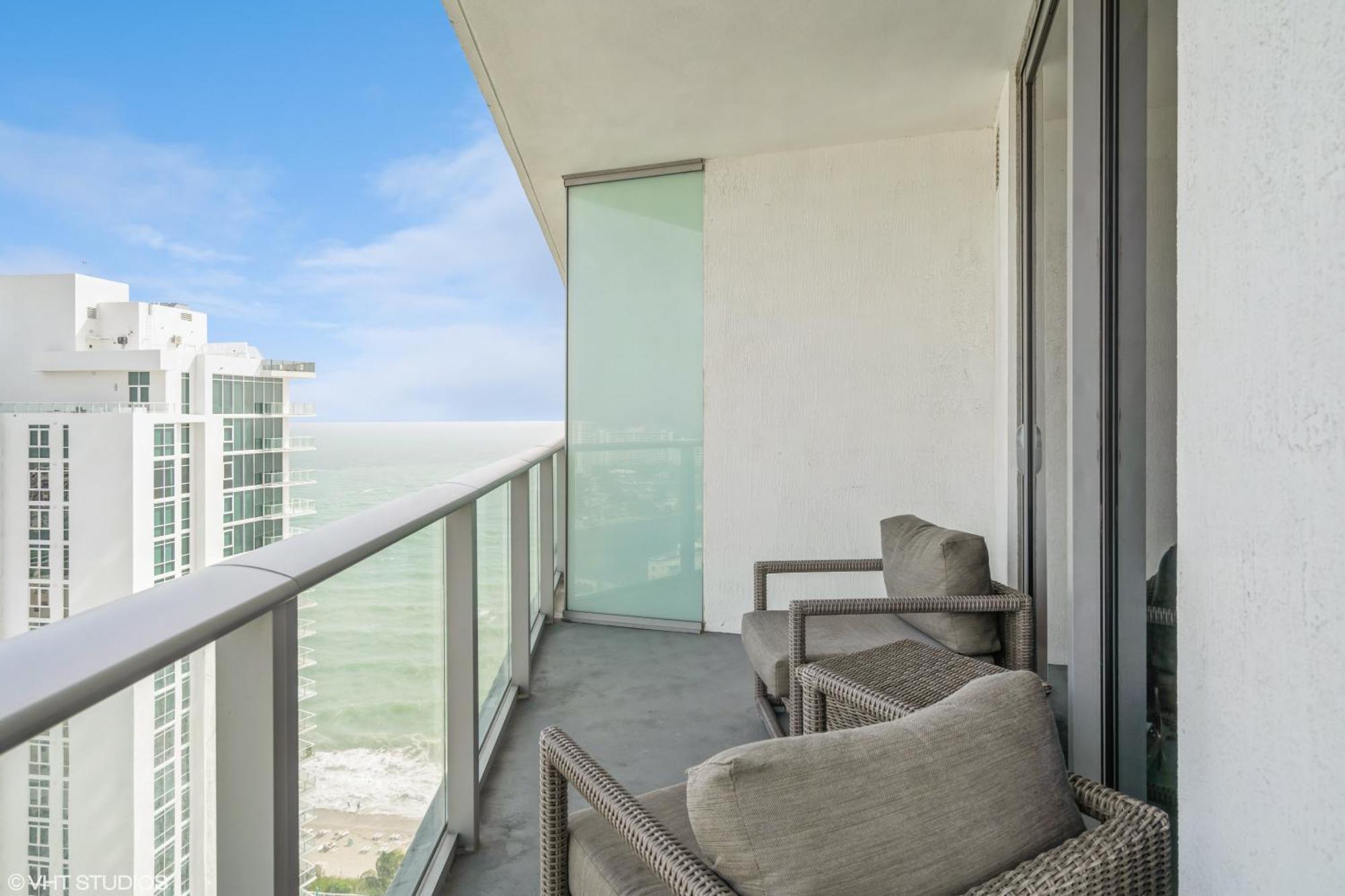 Lyfe Residence Building - Private Apts Over The Beach هوليوود المظهر الخارجي الصورة