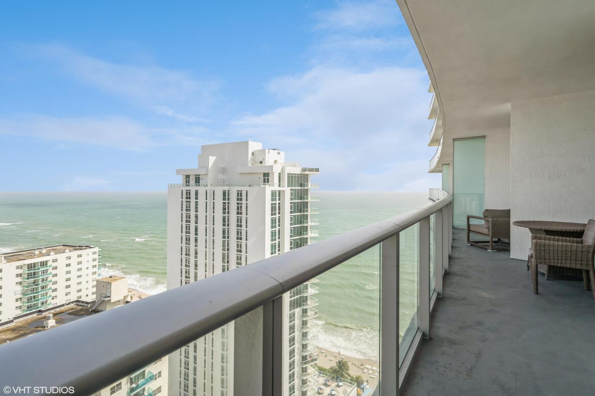 Lyfe Residence Building - Private Apts Over The Beach هوليوود المظهر الخارجي الصورة