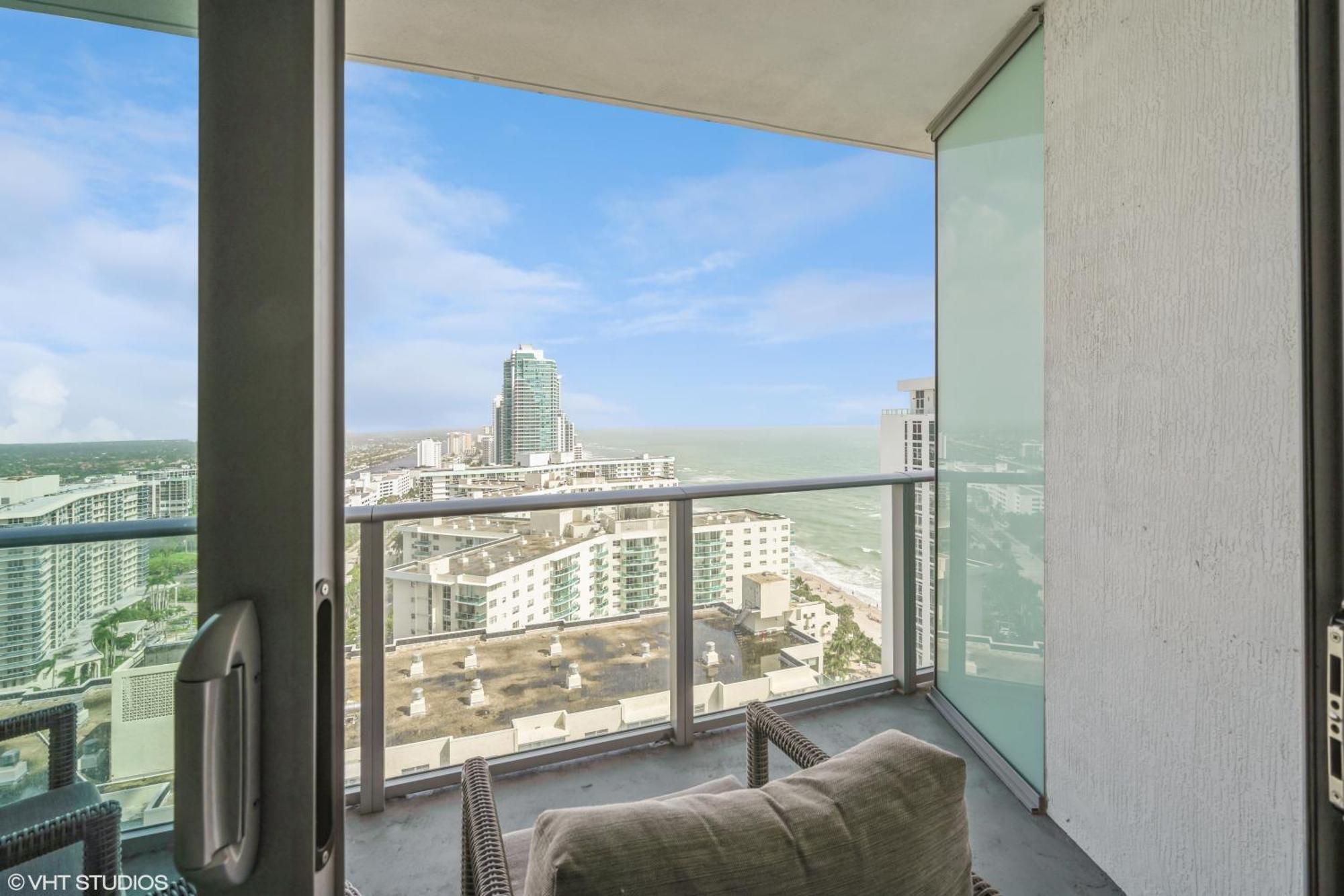 Lyfe Residence Building - Private Apts Over The Beach هوليوود المظهر الخارجي الصورة