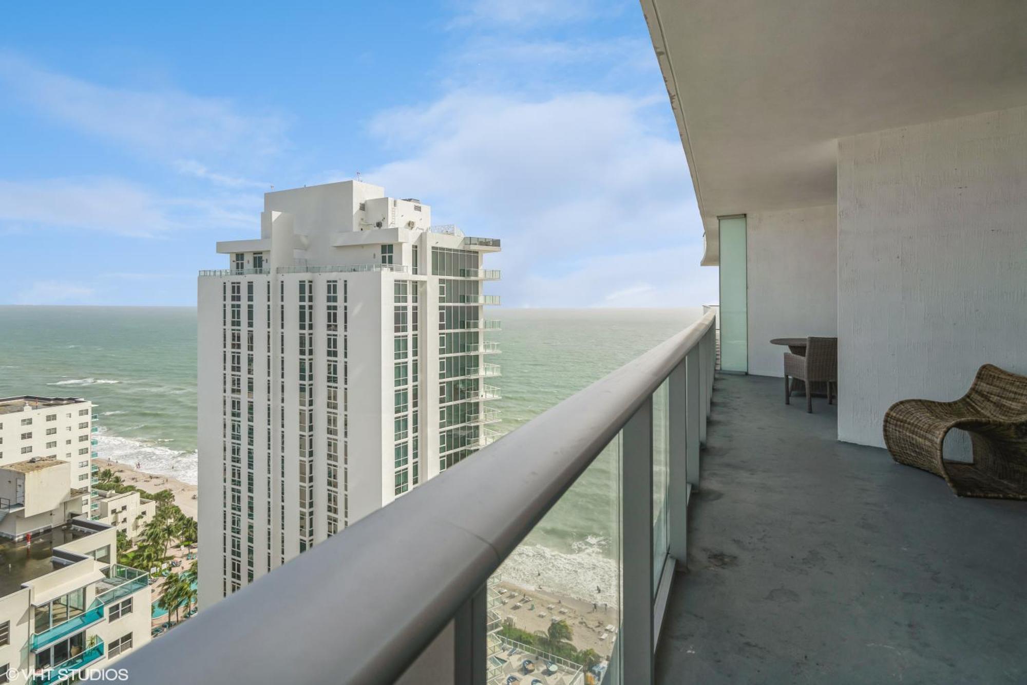 Lyfe Residence Building - Private Apts Over The Beach هوليوود المظهر الخارجي الصورة